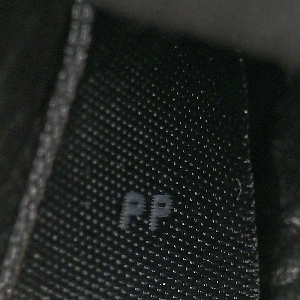 Heavy Grain Mini Alexa Black