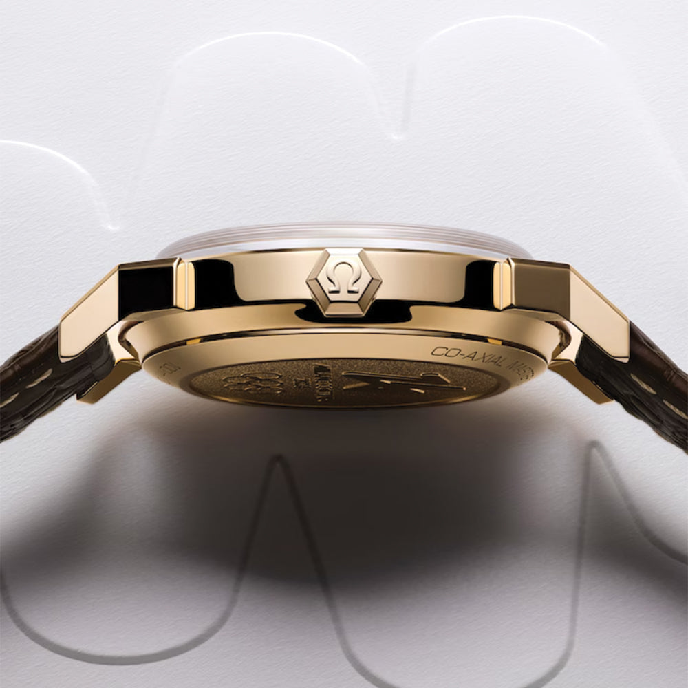 Seamaster Heritage Milano Cortina 2026 Moonshine‚ Gold 37mm - White on Leather Strap