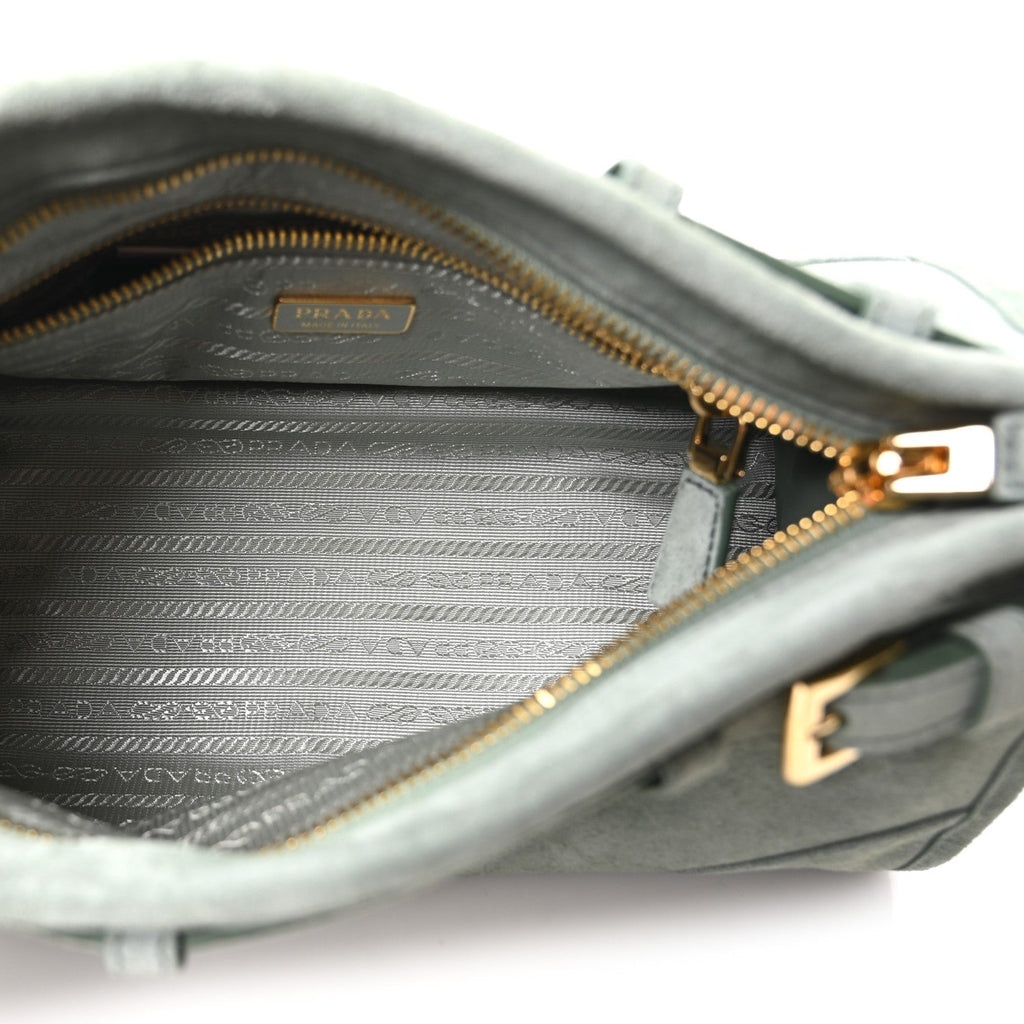 Scamosciato Triangle Small Bonnie Shoulder Bag Salvia