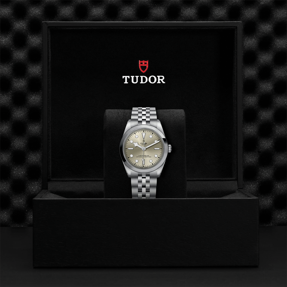 Black Bay One 36mm - Light Champagne on Bracelet