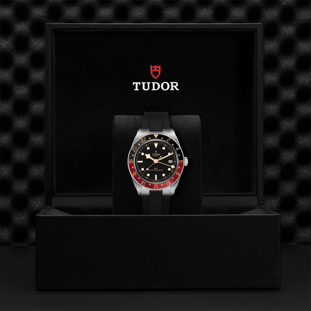 Black Bay 58 GMT 39mm - Black on Rubber Strap
