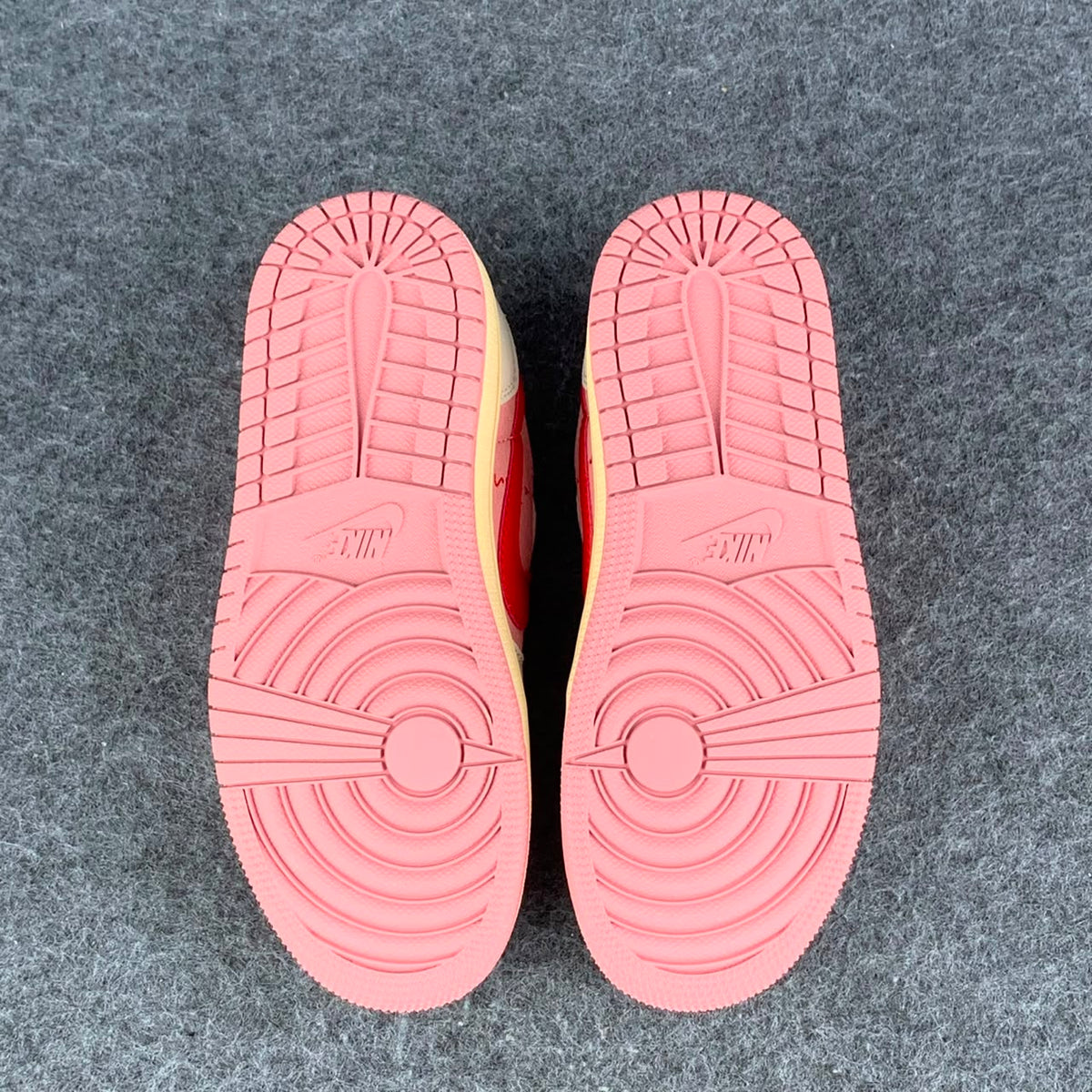 Travis Scott x Air Jordan 1 Retro Low OG PS 'Sail Tropical Pink'