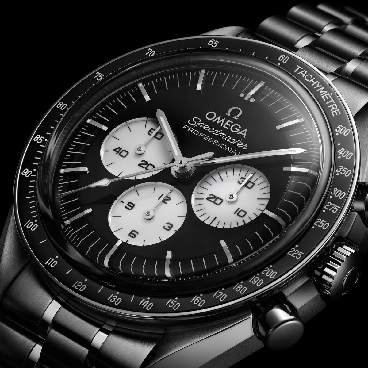 Speedmaster Moonwatch Professional "Reverse Panda" 42mm - Black on Bracelet