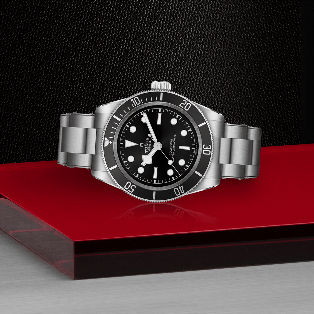 Black Bay 41mm - Black on 3-Link Bracelet